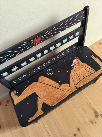 The (self)love bench